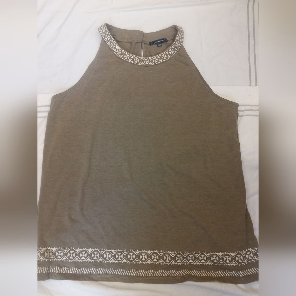 Chic Tan Tank Top with White Embroidery